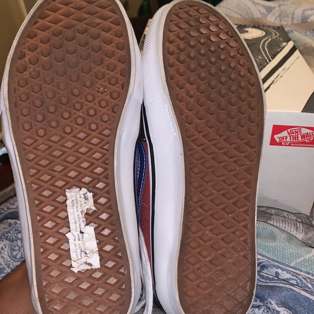 Vans - Picture 6 of 6